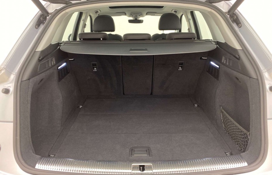 Audi Q5 40 TDI qu. S tro. Pano Xenon Navi Keyless Kamera F