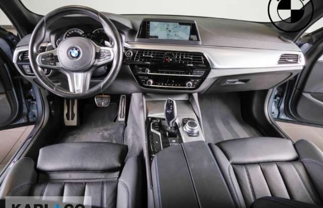 BMW Řada 5 d xDrive Touring M Sport+Panorama+HUD+LED