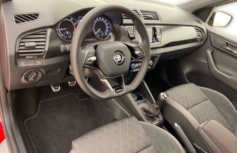 Škoda Fabia Monte Carlo 1.0 TSI LED Pano Kamera Keyless Navi Apple AdTemp