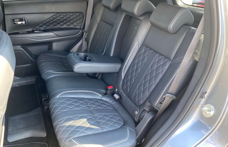Mitsubishi Outlander Plug-In Hybrid 2.4 Plus Spirit Leder LED