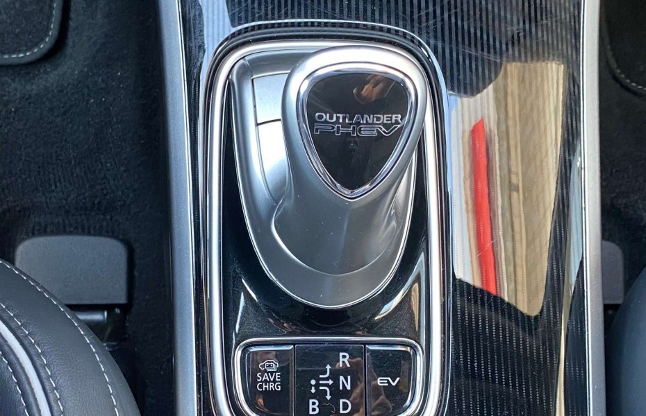 Mitsubishi Outlander Plug-In Hybrid 2.4 Plus Spirit Leder LED