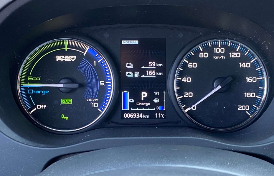 Mitsubishi Outlander Plug-In Hybrid 2.4 Plus Spirit Leder LED