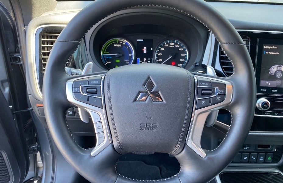 Mitsubishi Outlander Plug-In Hybrid 2.4 Plus Spirit Leder LED