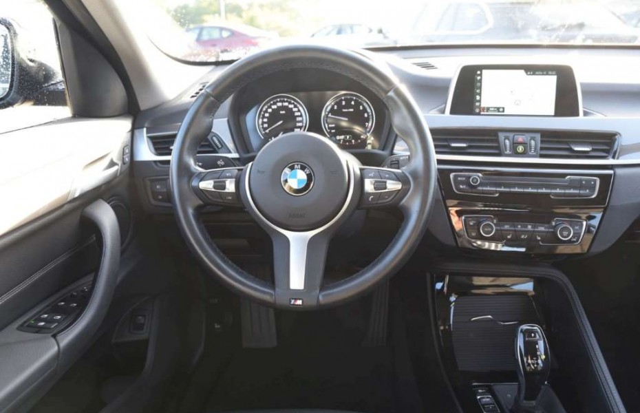 BMW X1 sDrive18i xLine Navi LED SHZ PDC Klima