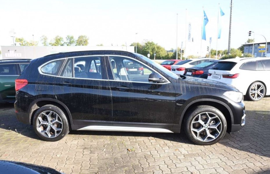 BMW X1 sDrive18i xLine Navi LED SHZ PDC Klima