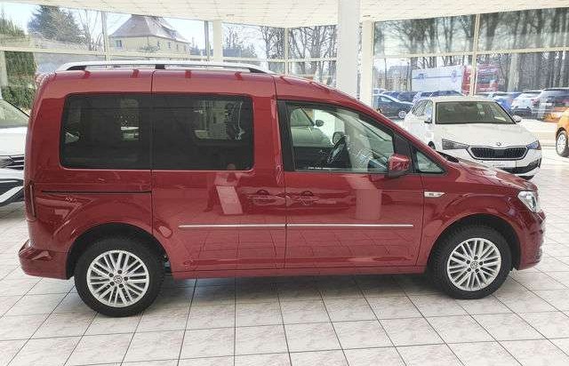 Volkswagen Caddy Highline BMT*BEH-WSS*AHK*NAVI*RFK