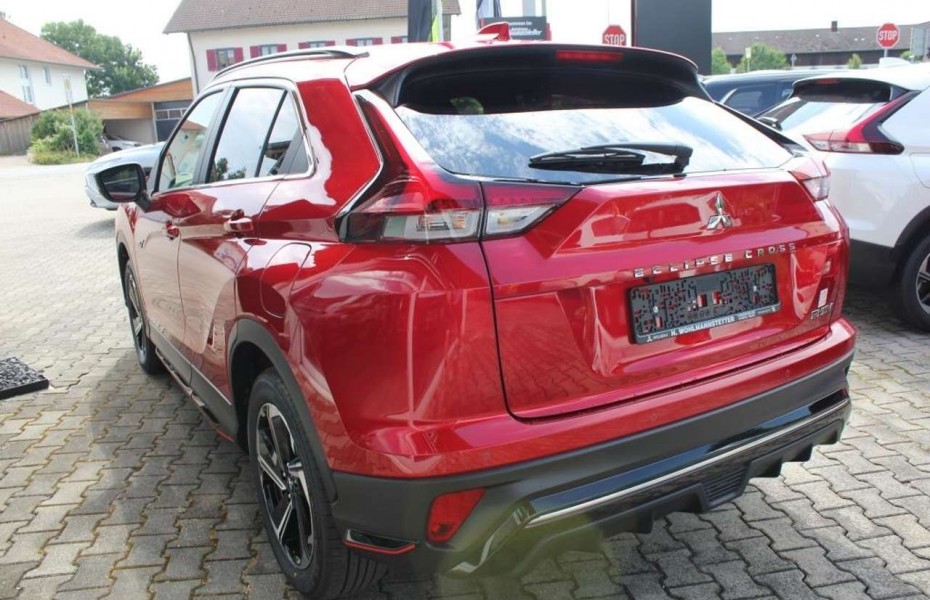 Mitsubishi Eclipse Cross PHEV PLUS Intro mit Stylingpaket, uvm.