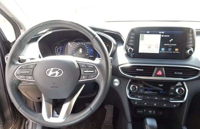 Hyundai Santa Fe Premium 4WD 2.4GDI LED Navi E6
