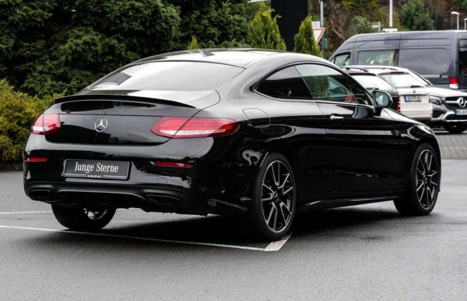 Mercedes-Benz Třídy C 4M Coupé Perf-AGA/Comand/Pano/Burm/Memo