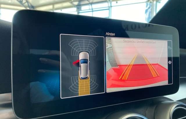 Mercedes-Benz Třídy C d T AVANTGARDE+Distronic+Kamera+LED-Licht Navi/BC