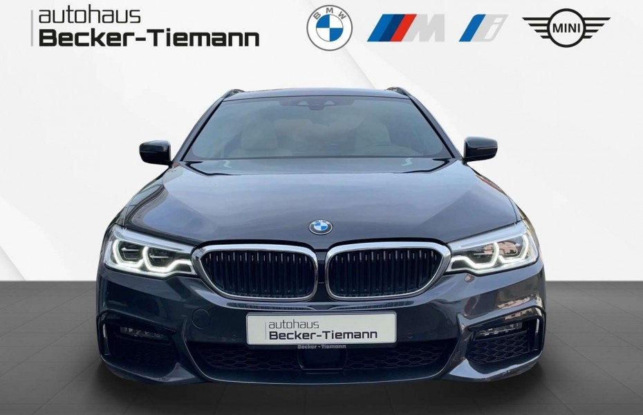 BMW Řada 5 d xDrive Touring| M Sportpaket| Panoramadach| Driv