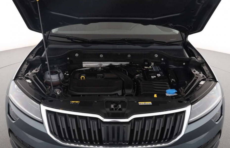 Škoda Karoq 1.5 TSI DSG Clever | PANO | LED | NAVI |