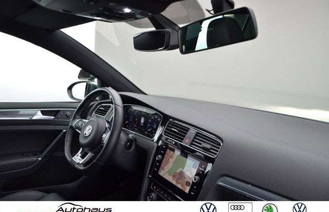 Volkswagen Golf Lim. Highline R-Line 2.0l TDI 110kW DSG Navi LED L