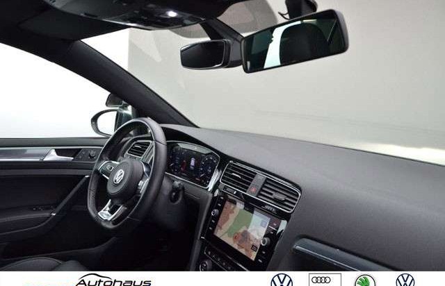 Volkswagen Golf Lim. Highline R-Line 2.0l TDI 110kW DSG Navi LED L