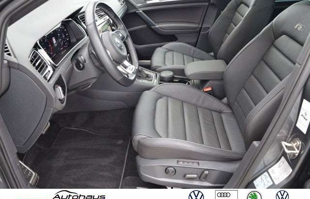 Volkswagen Golf Lim. Highline R-Line 2.0l TDI 110kW DSG Navi LED L