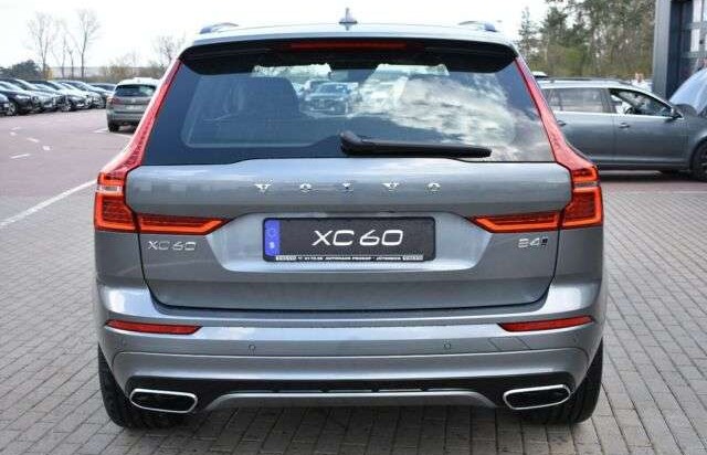 Volvo XC60 B4 D AWD R-Design*STHZG*PANO*RFK*ACC*AHK