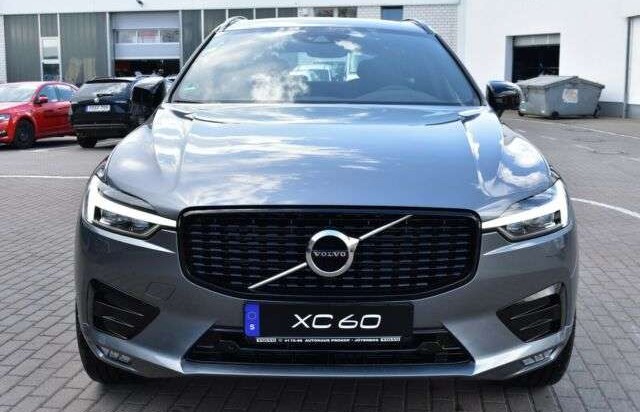 Volvo XC60 B4 D AWD R-Design*STHZG*PANO*RFK*ACC*AHK