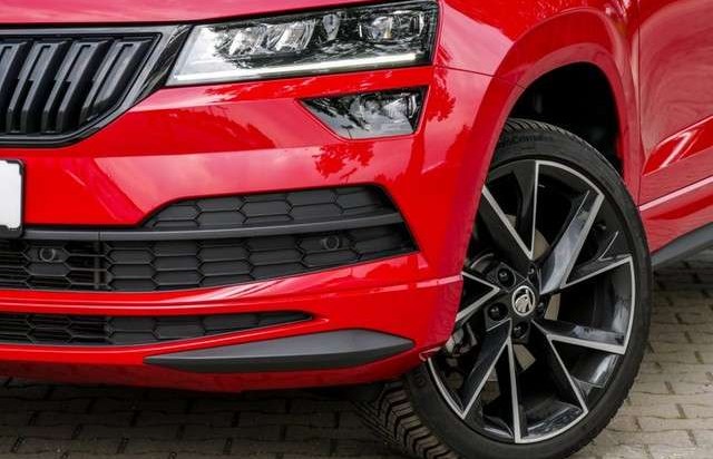 Škoda Karoq 1.5TSI DSG SPORTLINE LED Pano NAV ACC 4JGar.