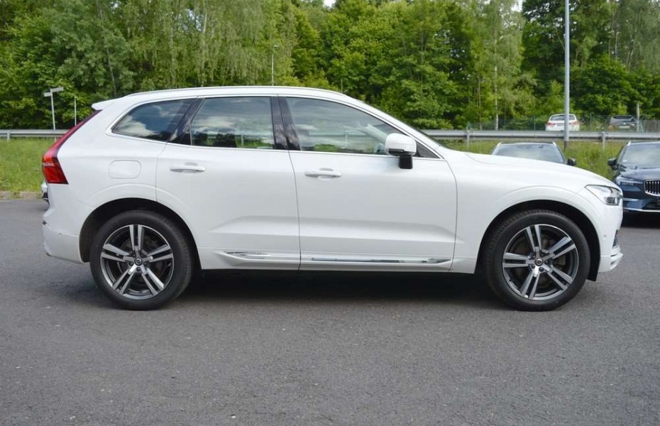 Volvo XC60 D5 AWD Geartronic Inscription  Four-C+AHK