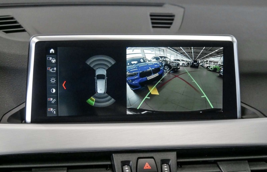 BMW X1 sDrive20i xLine Navi Plus Head-Up LED RFK