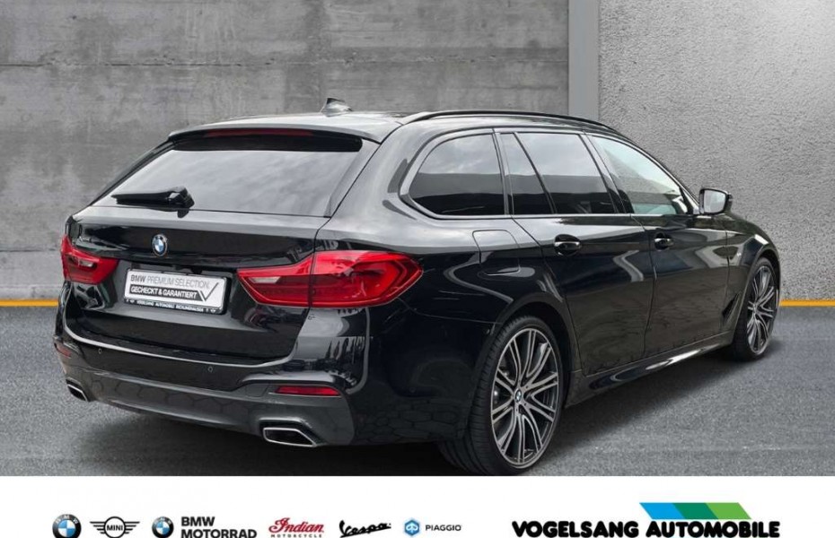 BMW Řada 5 d xdrive Touring M Sport  Panorama Massagesitz LMF