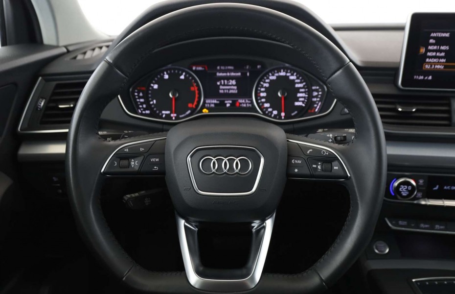 Audi Q5 35 TDI quattro Design  Navi Tempomat Sitzheizung