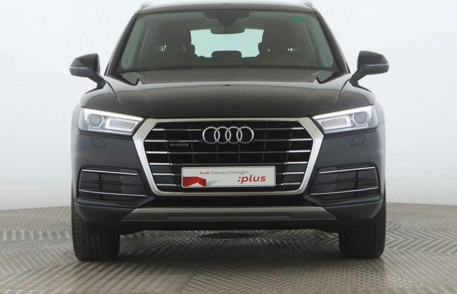 Audi Q5 35 TDI quattro Design  Navi Tempomat Sitzheizung
