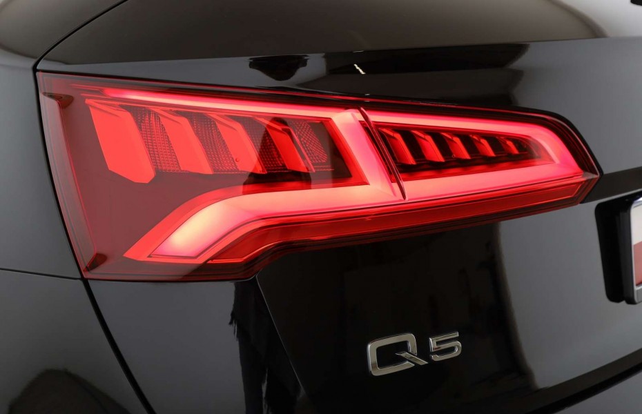 Audi Q5 35 TDI quattro Design  Navi Tempomat Sitzheizung