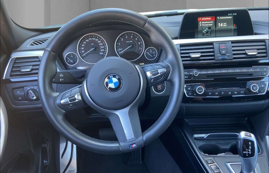 BMW Řada 3 320 i M Sportpaket Edition Shadow/Touring