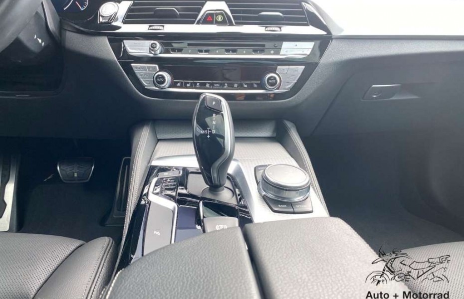BMW Řada 5 dA xDrive Touring M Sport LED Head-Up Kamera
