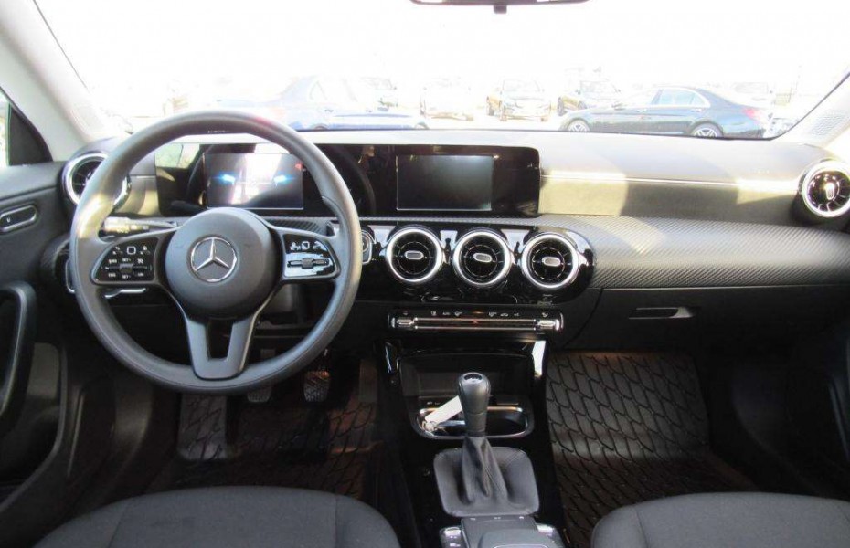 Mercedes-Benz CLA 180 d SB MBUX+AHK+LED+SHZ+PDC+Klima+16