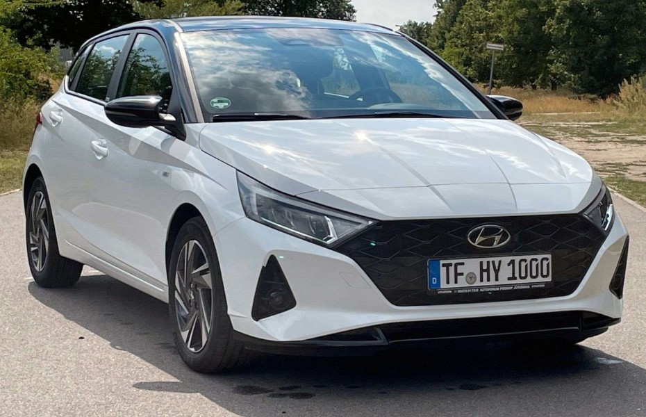 Hyundai i20 1.0 T-GDI 48V Trend   Navi Kamera LED BOSE