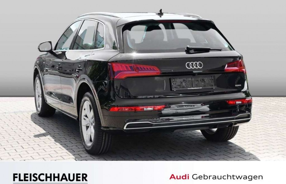 Audi Q5 40 TDI qu. sport S line NAVI ACC AHK SHZ LED