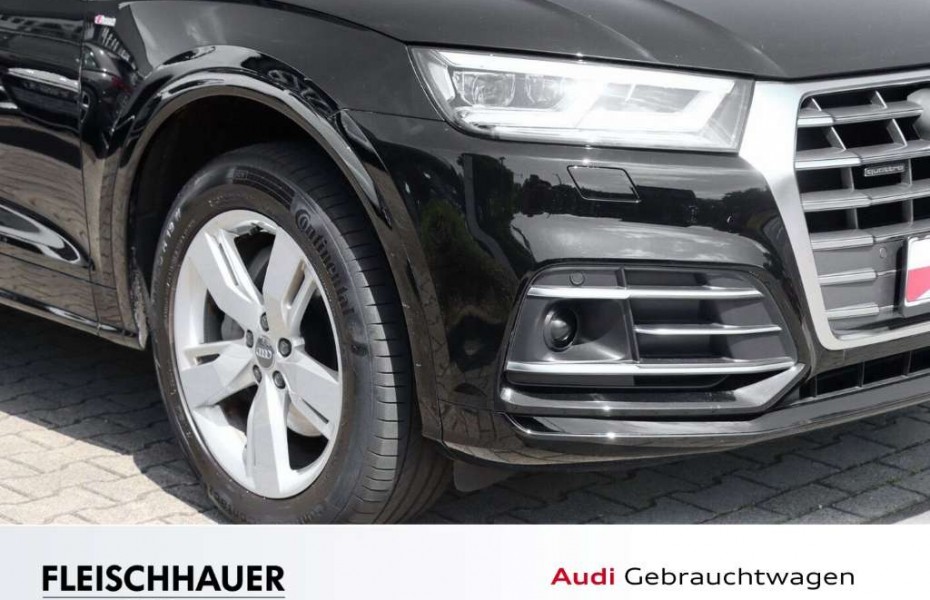 Audi Q5 40 TDI qu. sport S line NAVI ACC AHK SHZ LED