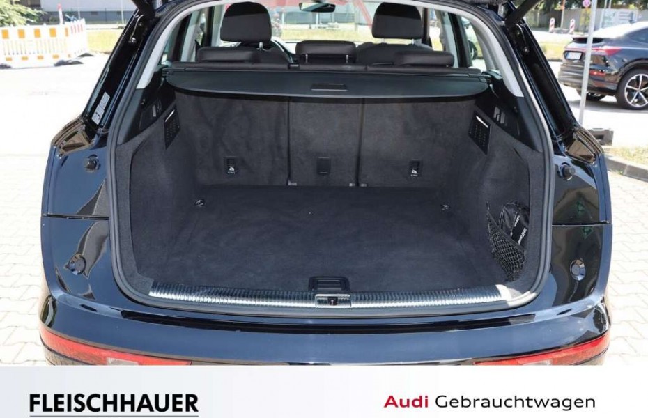 Audi Q5 40 TDI qu. sport S line NAVI ACC AHK SHZ LED