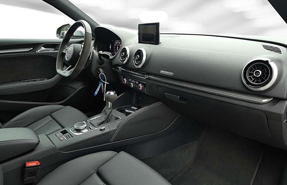 Audi RS 3 Sportback S tronic Klima Navi Leder Einparkhilfe