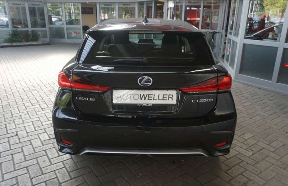 Lexus CT 200h 