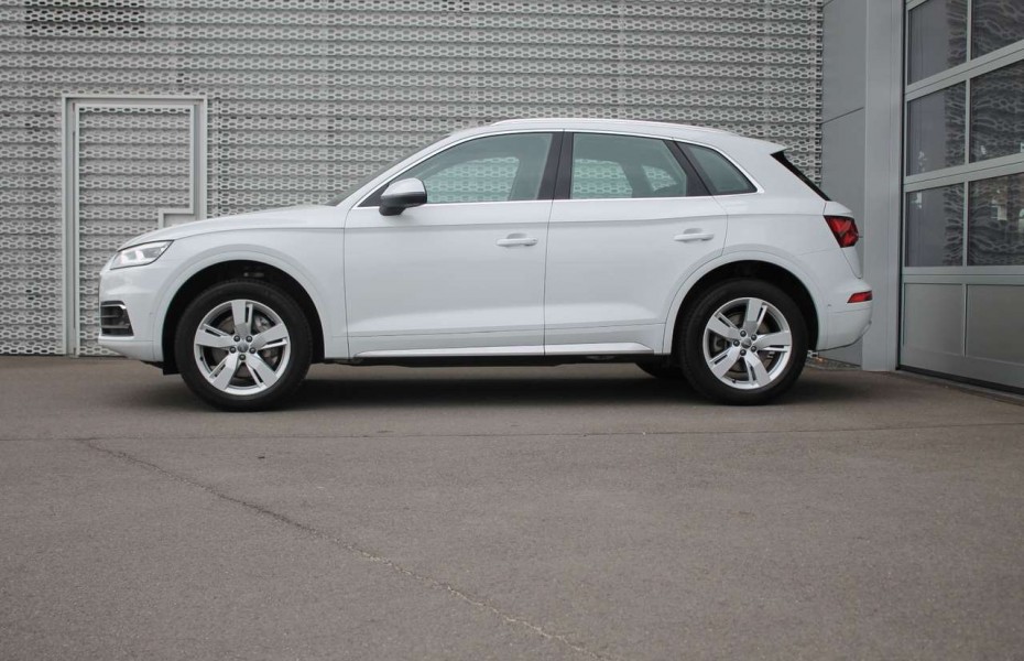 Audi Q5 40TDI sport qu. AZV+B&O+LED+SIHZ