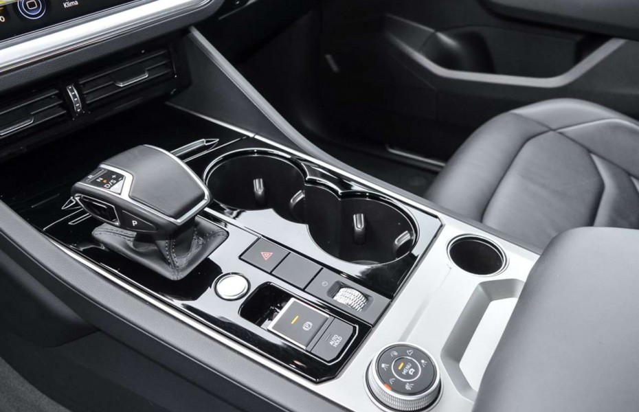 Volkswagen Touareg 3.0 TDI 4Motion Elegance Navi ParkPilot LED