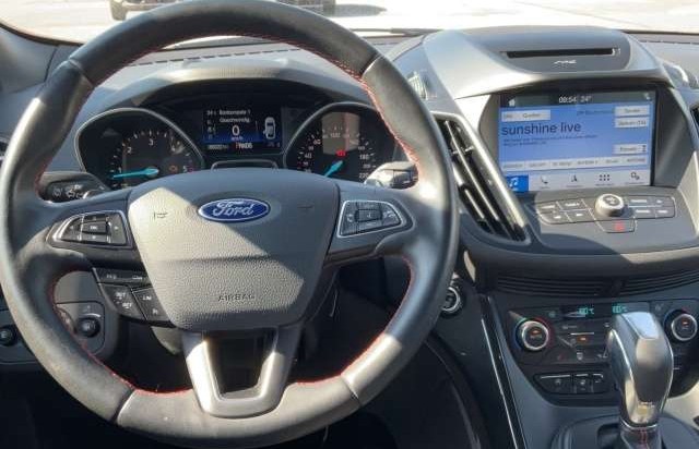 Ford Kuga ST-Line Bluetooth Navi Klima Einparkhilfe