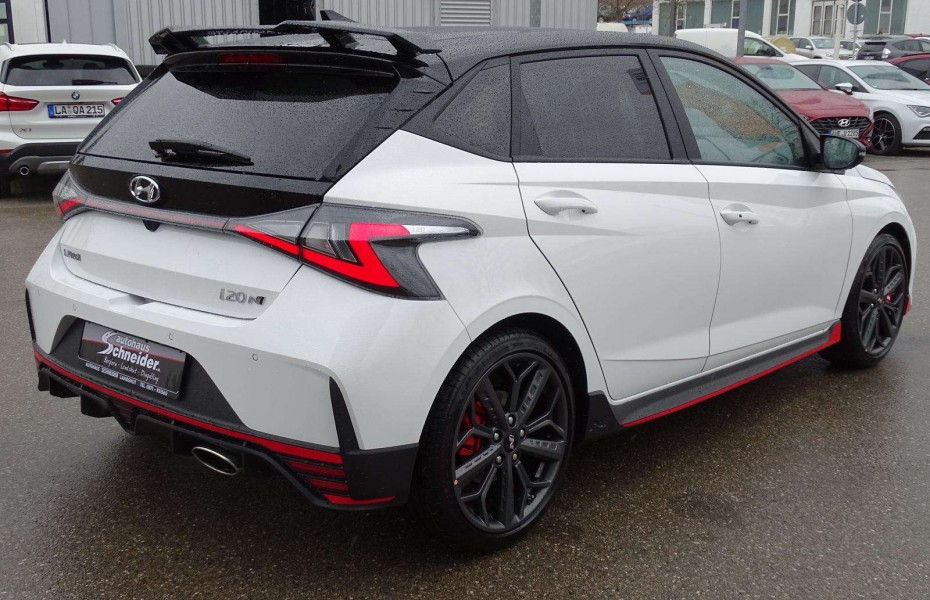 Hyundai i20 N Perf. 1.6 TGDi Navi/Assistenz-Paket/Dachlack.