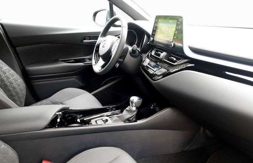 Toyota C-HR 2.0 Hybrid Team 'D' NAVI