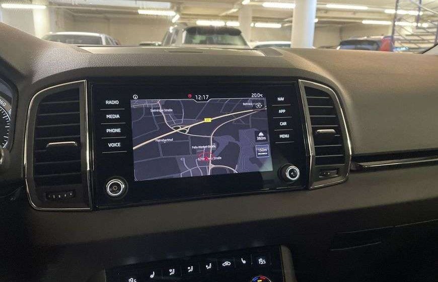 Škoda Karoq 1.5 TSI ACT DSG Style LED AHK