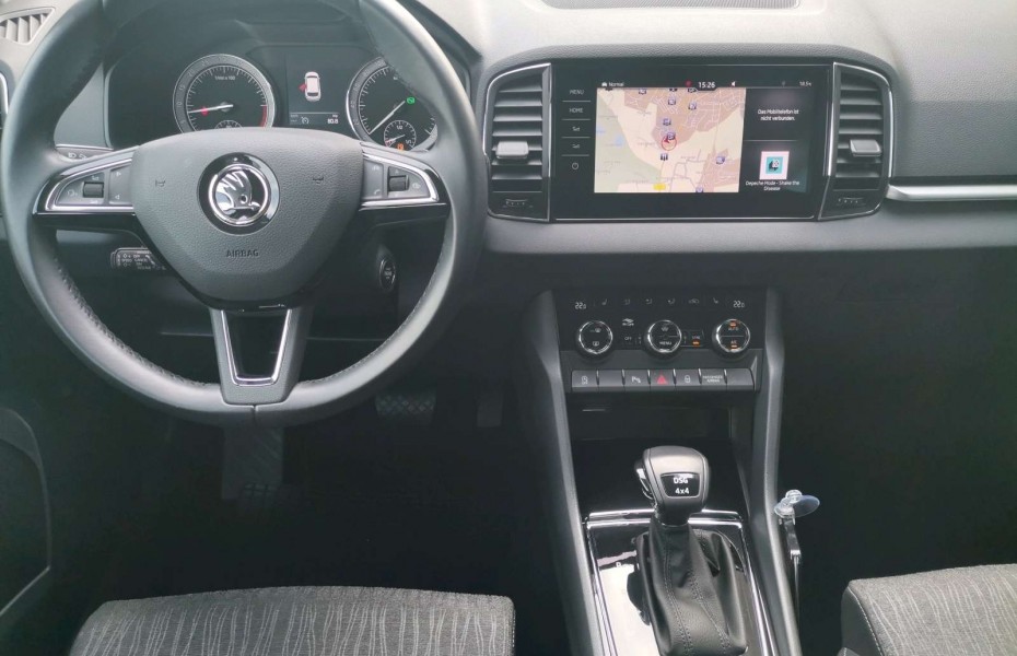 Škoda Karoq 2.0 TDI DSG Style 4x4 LED Navi Canton Tažné