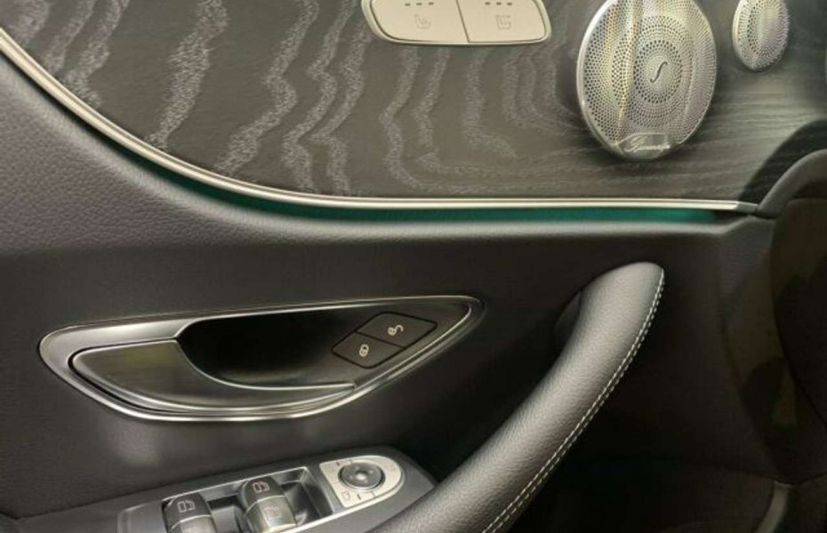 Mercedes-Benz Třídy E 400 d 4M COUPÉ AMG+MULTIBEAM+DISTRONIC+360°
