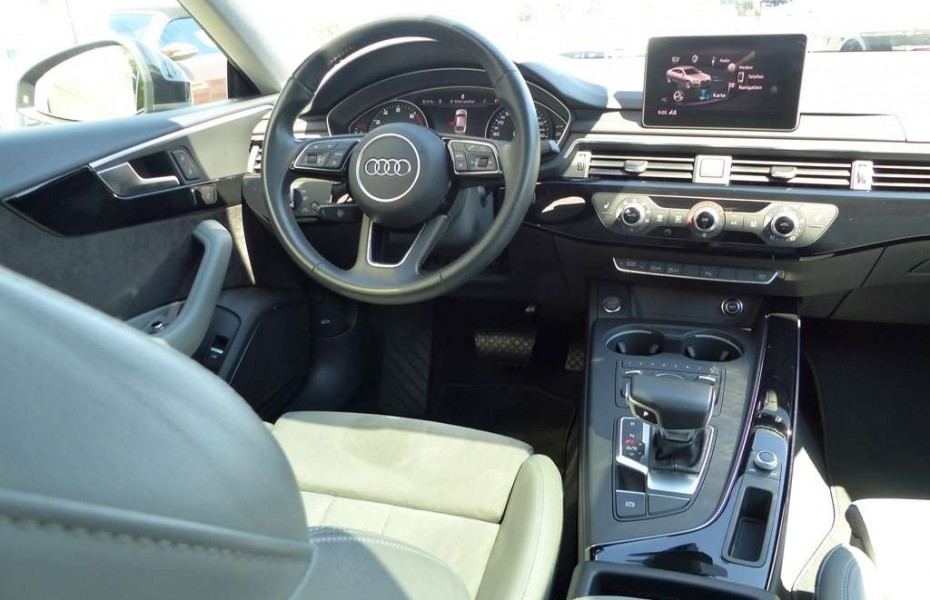Audi A5 Sportback 40 2.0 TFSI S-tronic  S line LED PDC Na