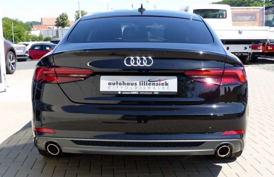 Audi A5 Sportback 40 2.0 TFSI S-tronic  S line LED PDC Na