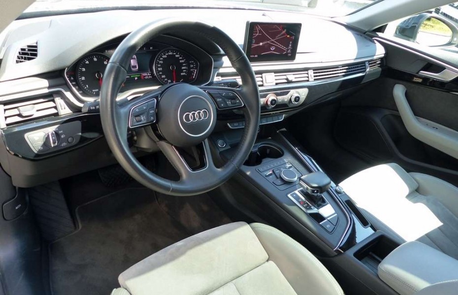 Audi A5 Sportback 40 2.0 TFSI S-tronic  S line LED PDC Na