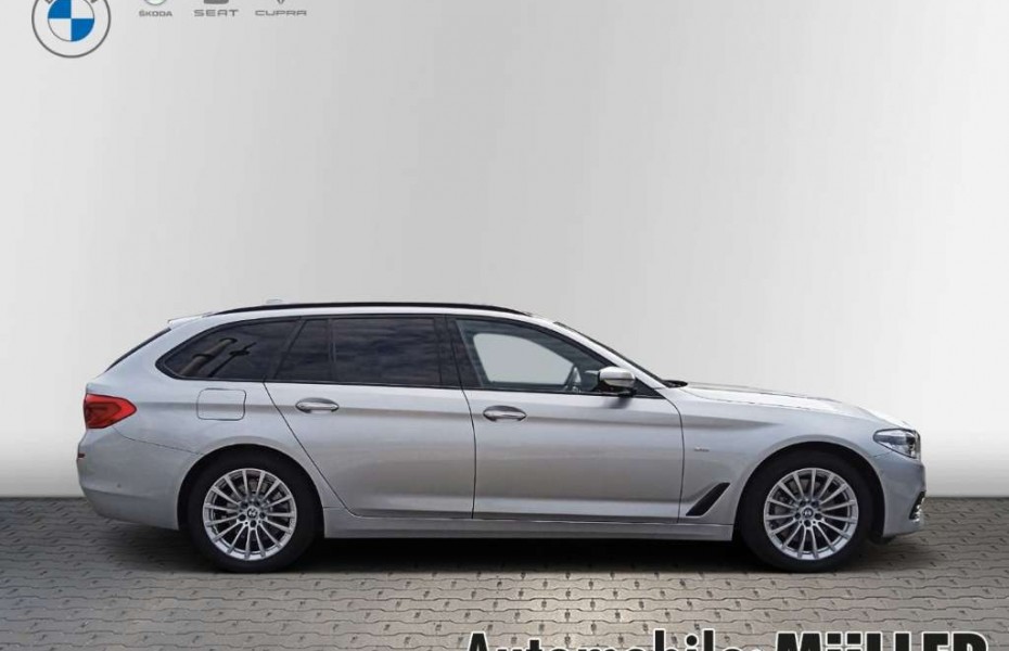 BMW Řada 5 Sport Line i Touring Park-Assistent Leder LED Navi