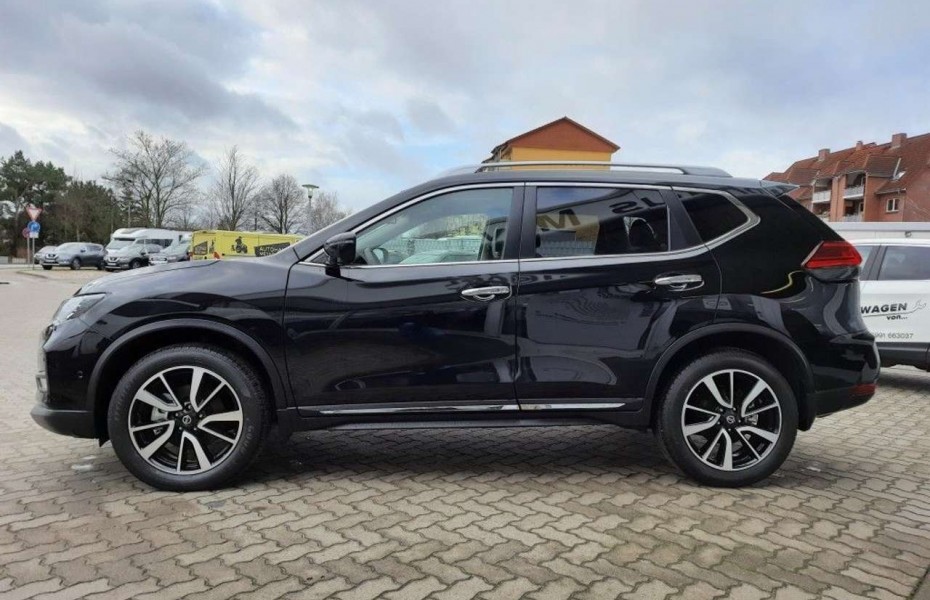 Nissan X-Trail 1.7 dCi 4x4 Tekna LED 360 AdTemp Pano